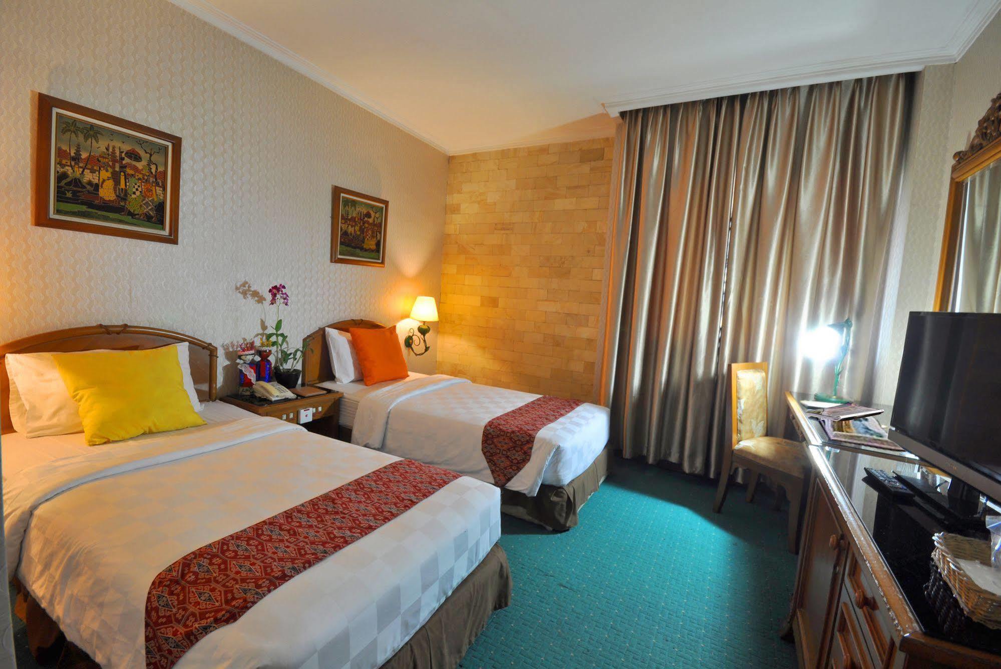 Cipta 2 Hotel Jakarta Extérieur photo